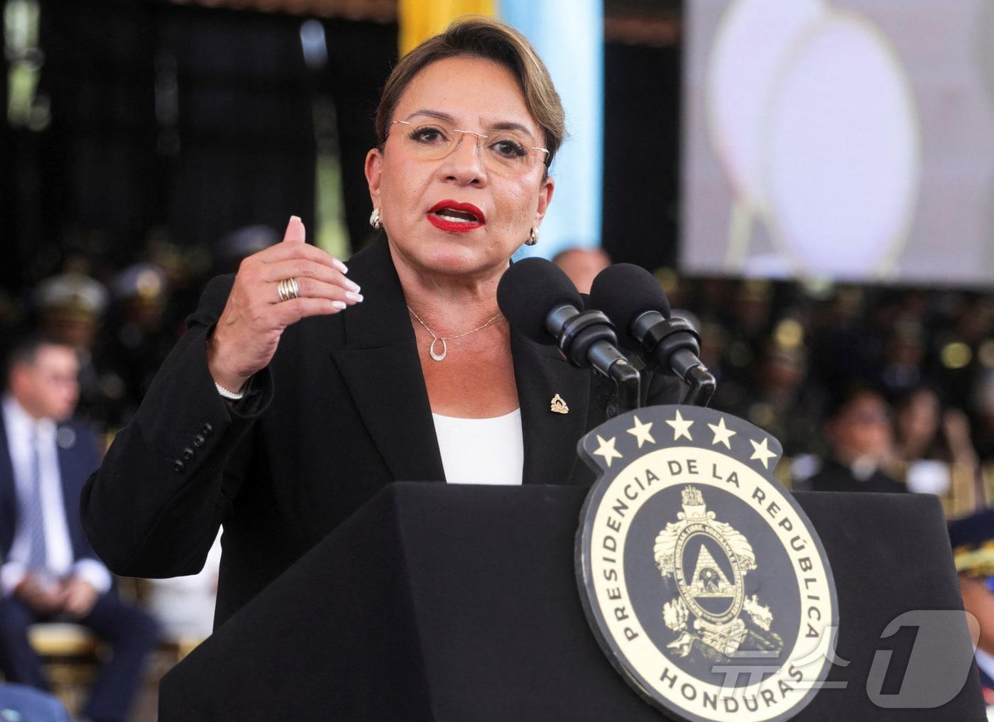 본문 이미지 - 시오마라 카스트로 온두라스 대통령 ⓒ 로이터=뉴스1