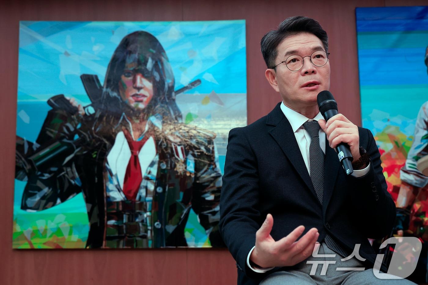 정원오 성동구청장이 10일 오후 서울시 성동수 왕십리로 펍지성수 라운지에서 도서 ‘성수동 &#40;도시는 어떻게 사랑받는가&#41;’ 기자간담회를 하고 있다. 2025.12.10/뉴스1 ⓒ News1 박정호 기자