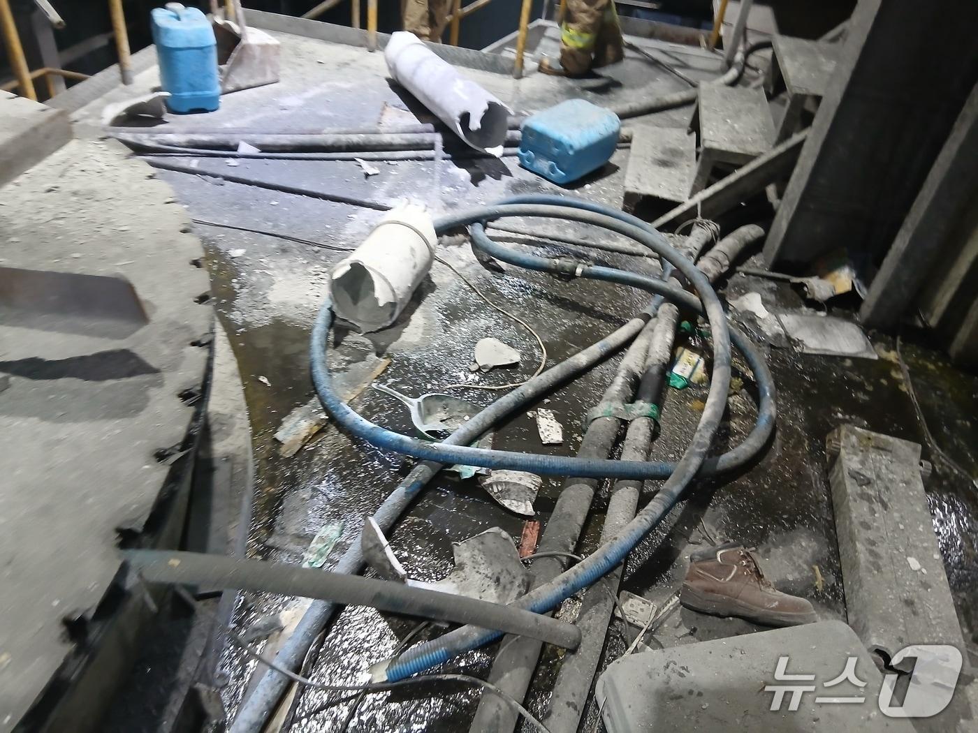 본문 이미지 - 사고 현장 모습.&#40;전북 소방 제공. 재판매 및 DB 금지&#41;