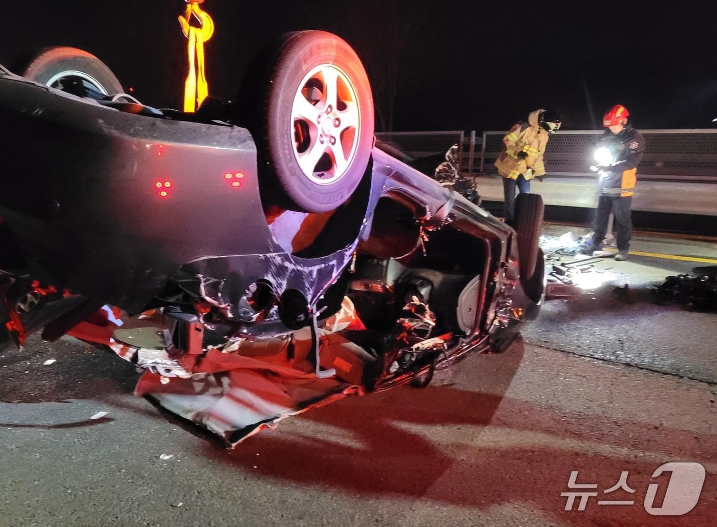 본문 이미지 - 사고현장&#40;독자 제공. 재판매 및 DB금지&#41;.
