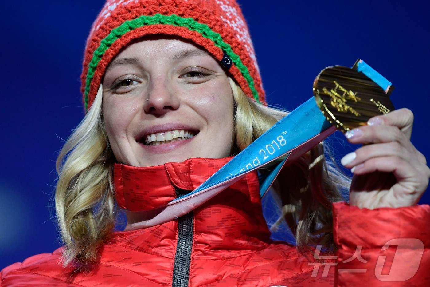 2018 평창 동계올림픽 프리스타일 스키 여자 에어리얼 금메달을 땄던 한나 후스코바. ⓒ AFP=뉴스1