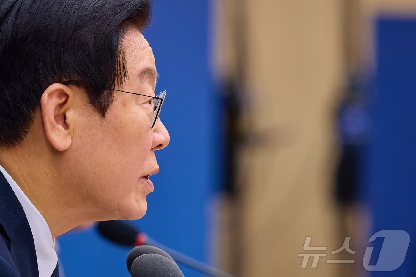 이재명 대통령이 11일 세종시 정부세종컨벤션센터에서 열린 &#39;희망찬 농업·농촌, 모두가 행복하게 일하는 나라&#39; 농림축산식품부&#40;농촌진흥청·산림청&#41;-고용노동부 업무보고에서 발언하고 있다. &#40;대통령실 제공. 재판매 및 DB 금지&#41; 2025.12.11/뉴스1 ⓒ News1 이재명 기자