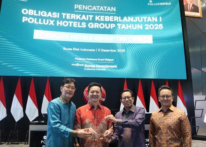 본문 이미지 - 12월 11일 인도네시아 증권거래소에서 &#40;좌측부터&#41;남경훈 한국투자증권 인도네시아 법인장, 니코 푸르노모 포&#40;Noco Purnomo Po&#41; 폴룩스 프로퍼르티 인도네시아 설립자, 아이 그데 뇨만 예트나&#40;I Gede Nyoman Yetna&#41; 인도네시아 증권거래소 상장 담당 이사, 윌리엄 포&#40;William Po&#41; 폴룩스 프로퍼르티 인도네시아 설립자가 기념촬영하고 있다.