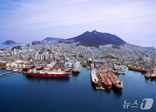 본문 이미지 - HJ중공업 부산 영도조선소 전경.&#40;HJ중공업 제공. 재판매 및 DB금지&#41;