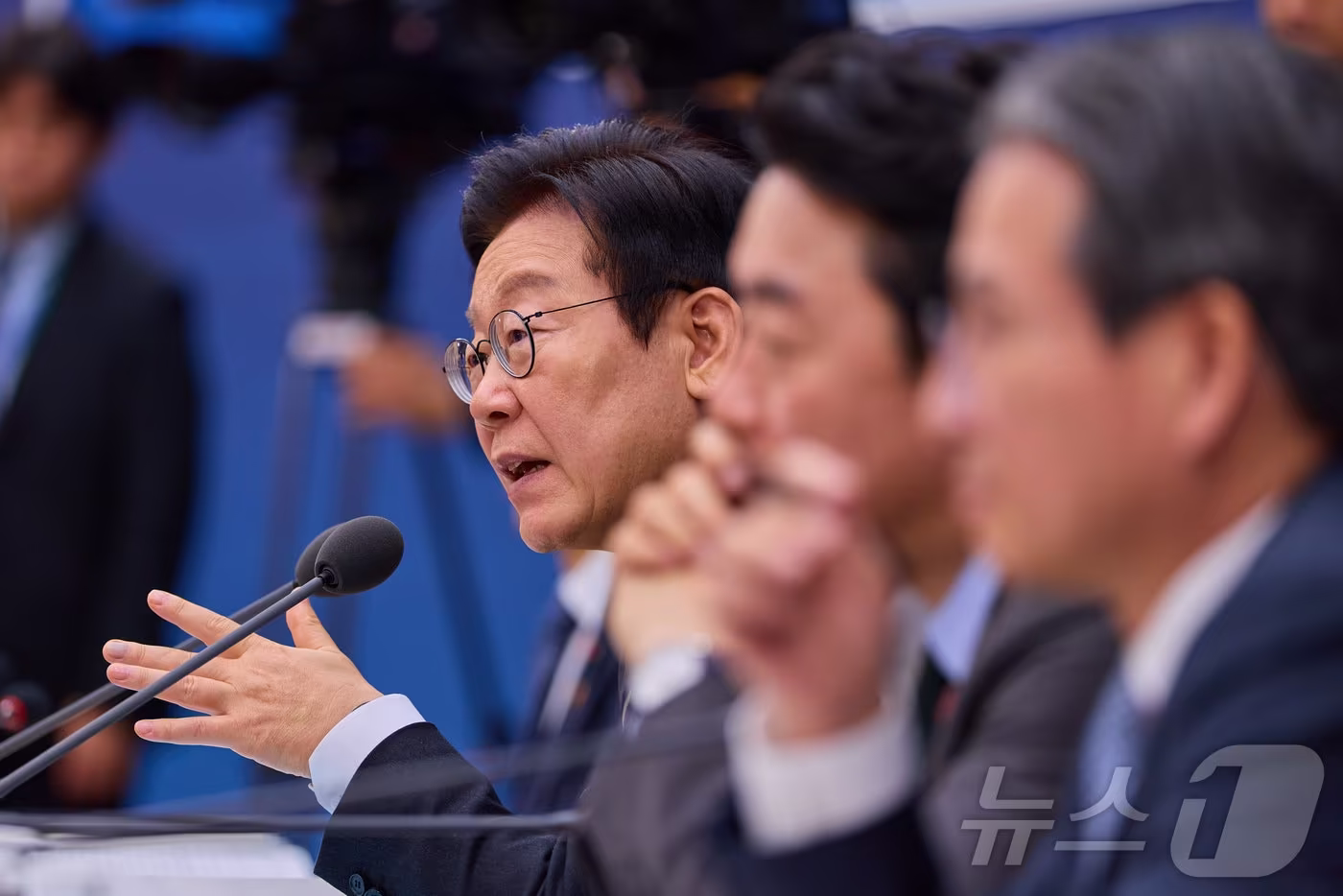 이재명 대통령이 12일 세종시 정부세종컨벤션센터에서 열린 국토교통부 업무보고에서 발언하고 있다. &#40;대통령실 제공. 재판매 및 DB 금지&#41; 2025.12.12/뉴스1 ⓒ News1 이재명 기자