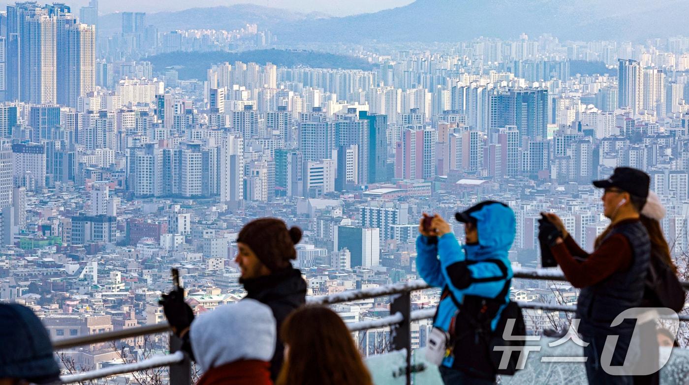 서울 남산에서 바라본 아파트 단지의 모습. (자료사진) /뉴스1 ⓒ News1 이호윤 기자