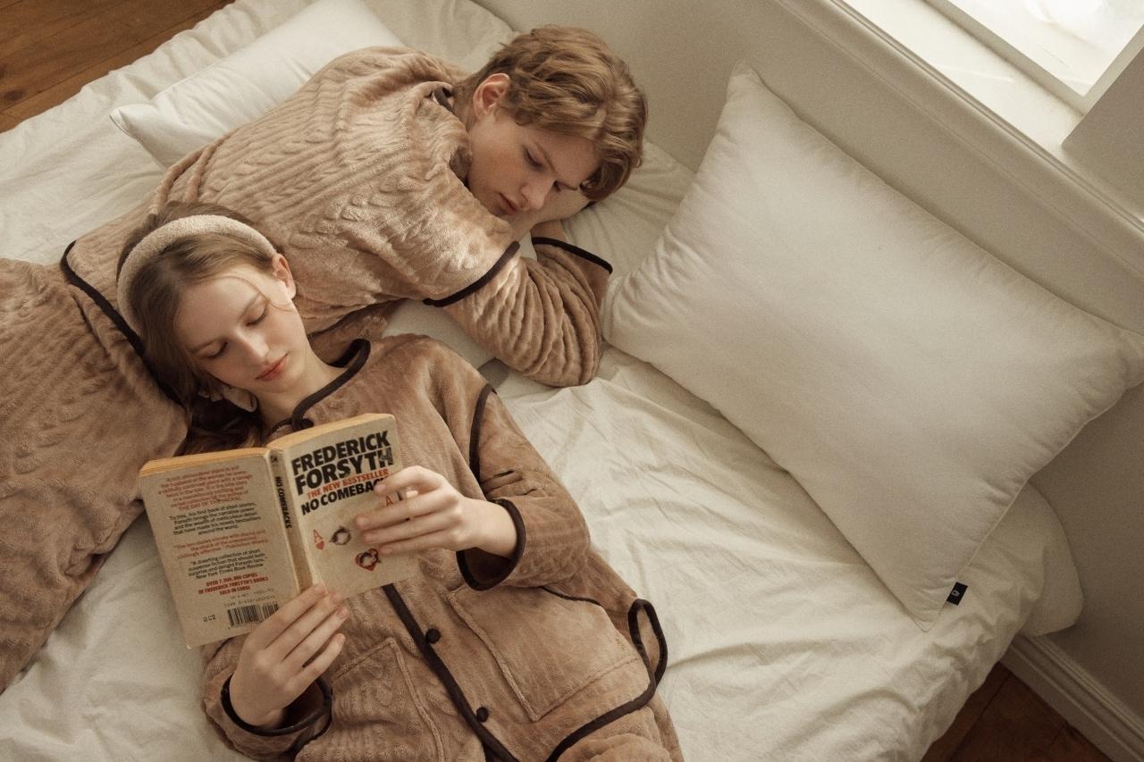 본문 이미지 - 에블린(EBLIN)이 '소프트 허그' 컬렉션을 공개했다.(에블린제공)