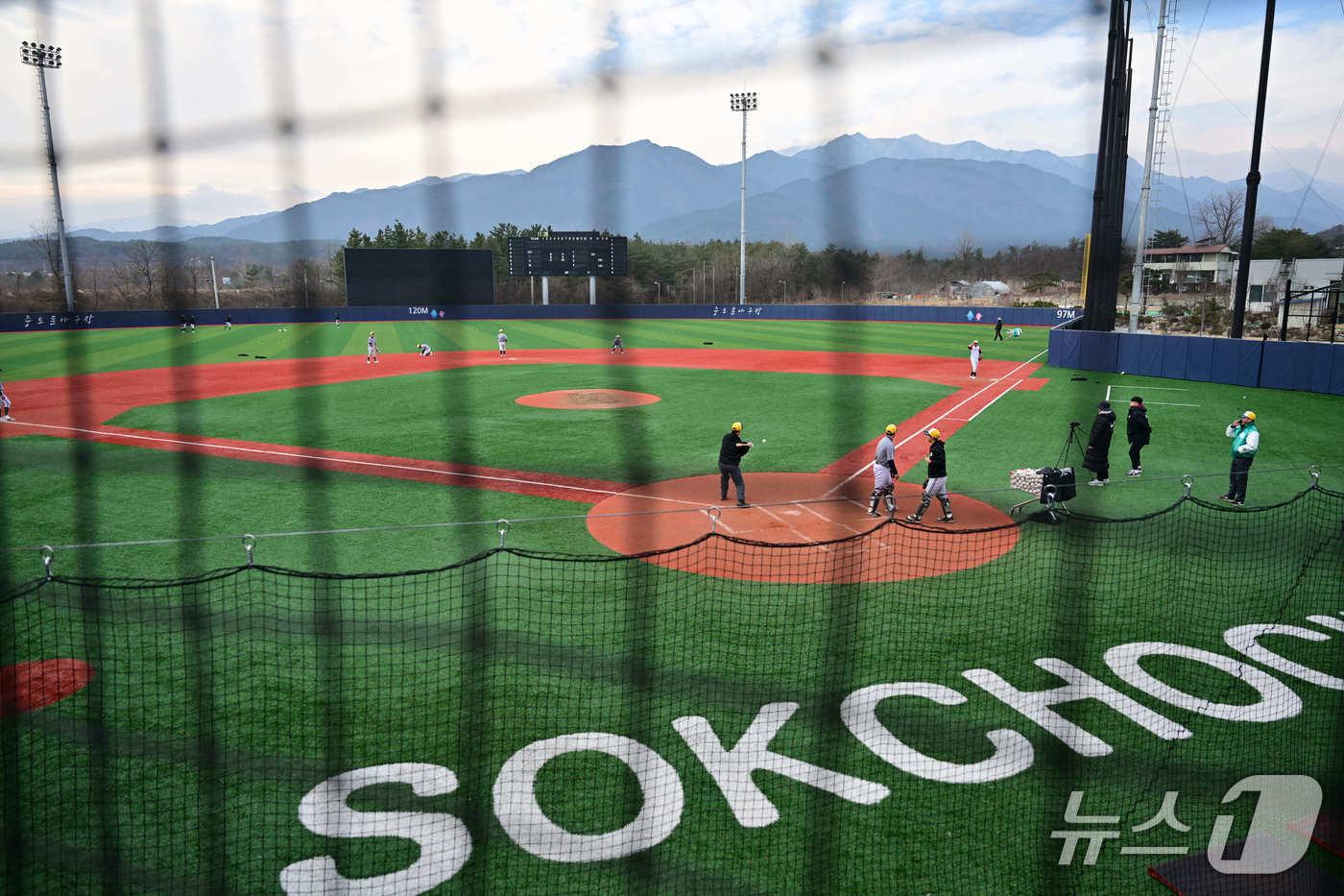 강원 속초시에서 전지훈련 중인 야구단 자료사진.(속초시 제공, 재판매 및 DB 금지) 2025.12.15/뉴스1