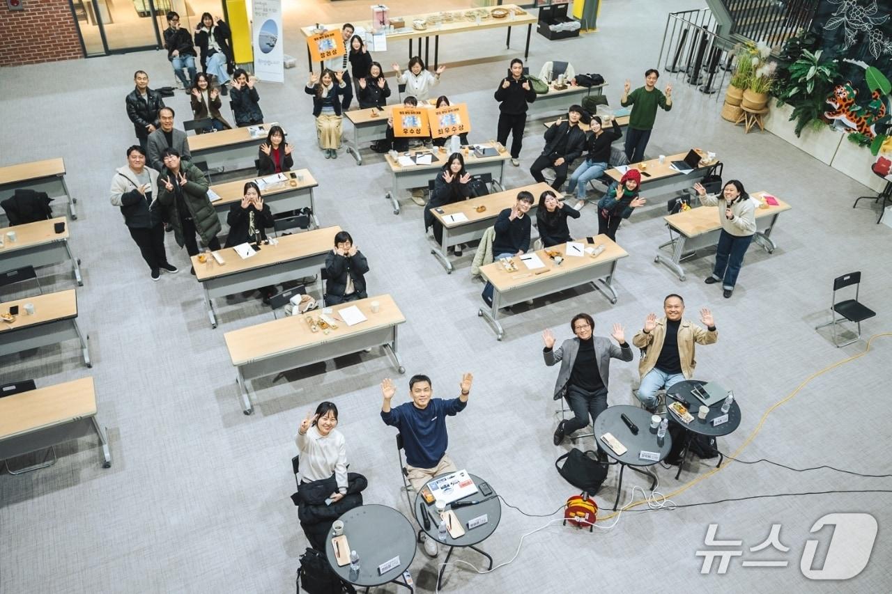 본문 이미지 - 지난 12일 열린 '2025년 영도창업경진대회' 모습 (부산 영도구 제공. 재판매 및 DB금지)