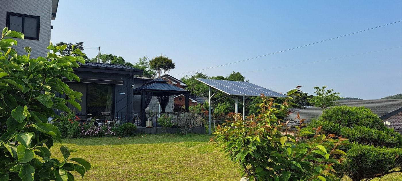 태양광이 설치된 당진 주택 모습.(당진시 제공. 재판매 및 DB금지)/뉴스1