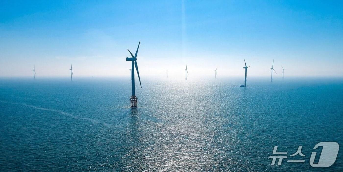 한 해상풍력발전단지 전경 (인천시 제공.재판매 및 DB금지)
