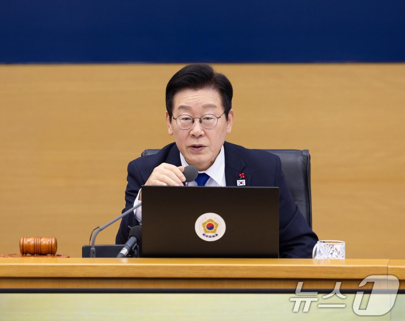 본문 이미지 - 이재명 대통령이 16일 세종시 정부세종청사에서 열린 국무회의에서 발언하고 있다. (대통령실 제공. 재판매 및 DB 금지) 2025.12.16/뉴스1 ⓒ News1 허경 기자