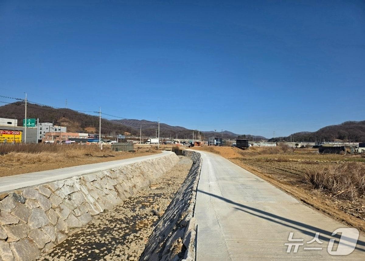본문 이미지 - 개수 사업이 완료된 하열미천 모습.(광주시제공)