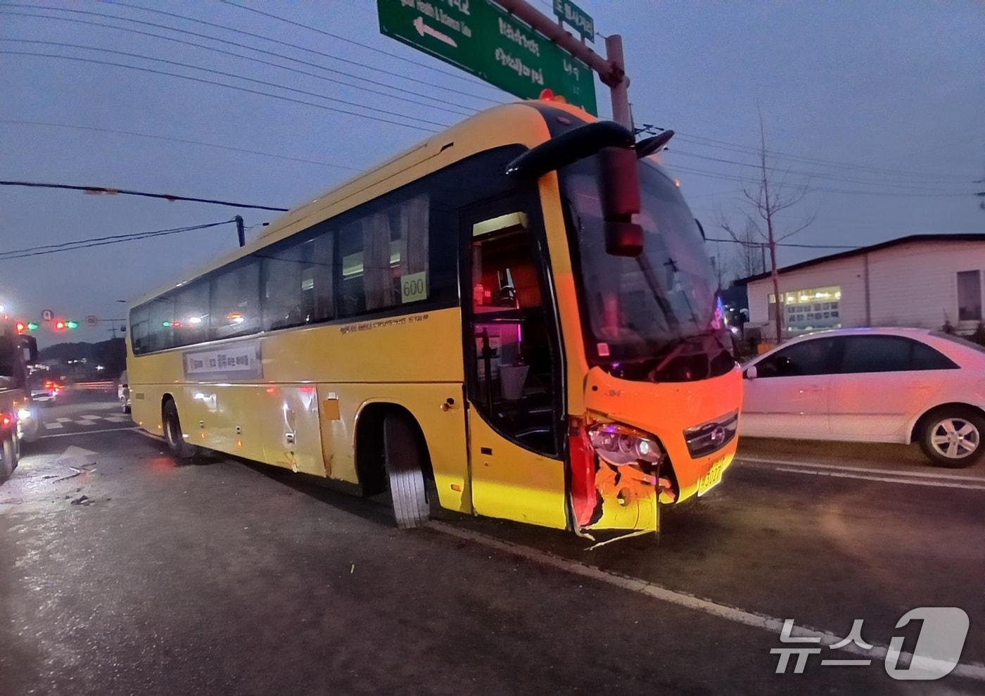 사고 현장 모습.(청주동부소방서 제공. 재판매 및 DB금지)/뉴스1