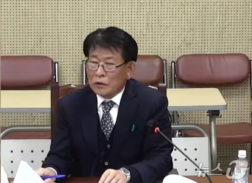 본문 이미지 - 16일 광주 북구의회 인사청문특별위원회가 연 이현수 북구시설관리공단 이사장 후보자 인사청문회에서 이 후보자가 발언하고 있다.