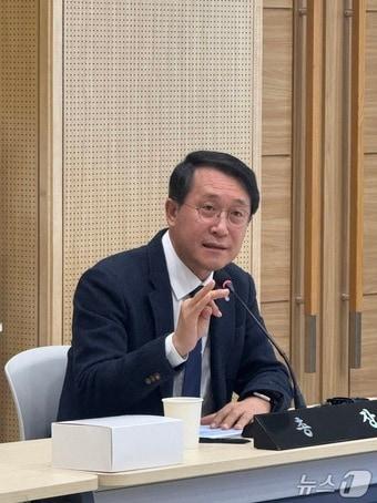 본문 이미지 -  김일환 제주대총장./뉴스1