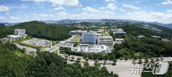 본문 이미지 - 한국전자통신연구원 전경. /뉴스1