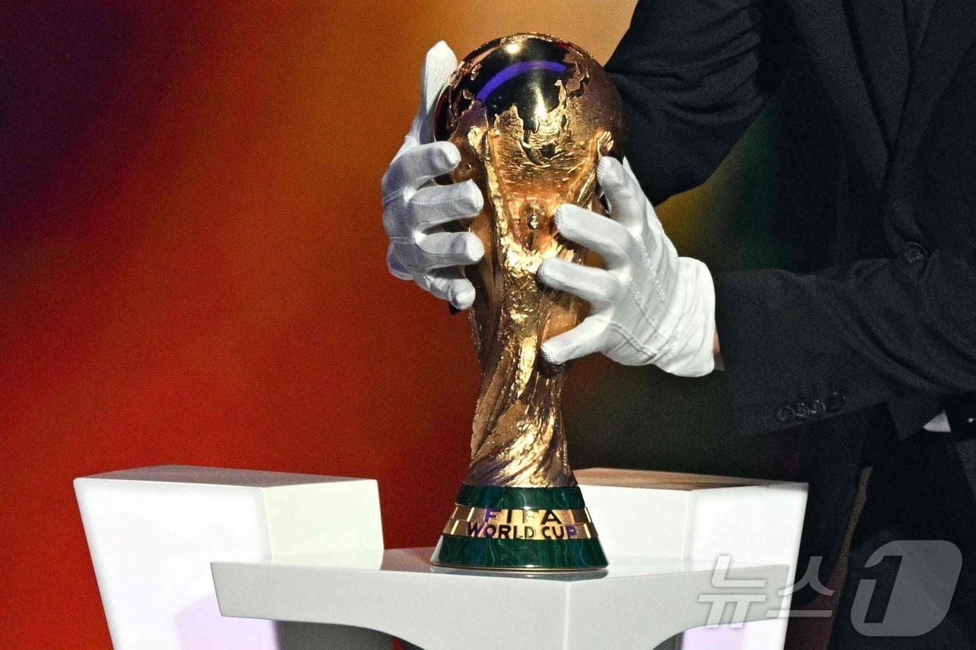 월드컵 트로피ⓒ AFP=뉴스1