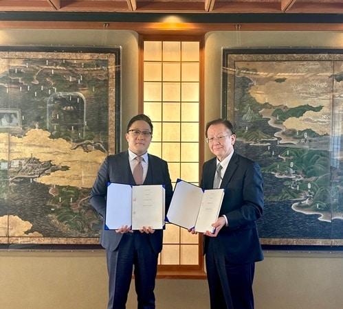 본문 이미지 - 메디포스트가 일본 테이코쿠 제약과 카티스템&reg;의 일본 내 상업화를 위한 독점 판매권에 대한 라이선스 계약을 체결했다. (메디포스트 제공) 