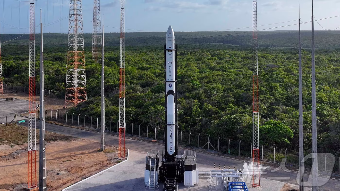 우주발사체 기업 이노스페이스는 브라질 알칸타라 우주센터에서 발사 예정인 국내 민간 기업 첫 상업 발사체 '한빛-나노'. (이노스페이스 제공. 재판매 및 DB 금지) 2025.12.19/뉴스1