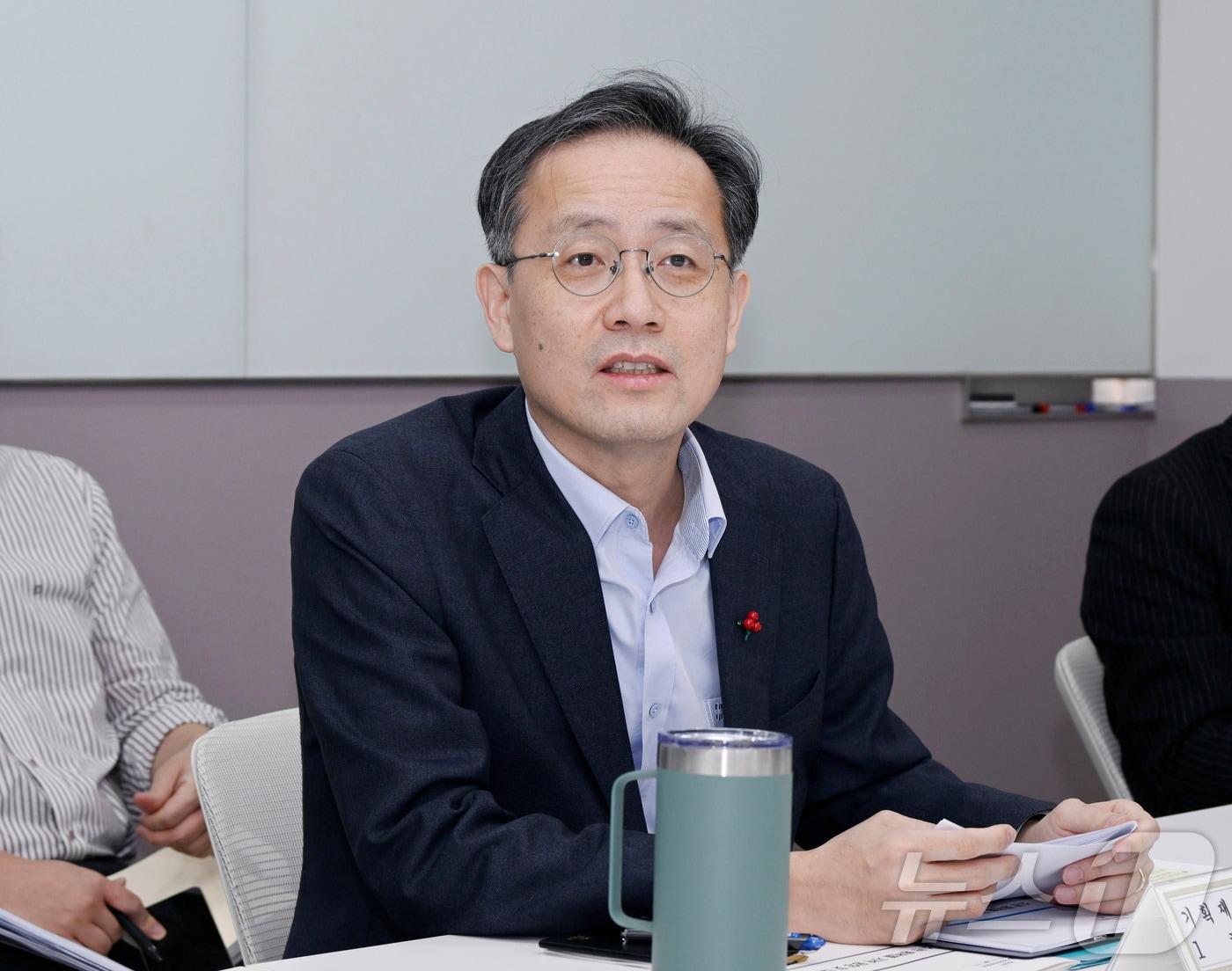 본문 이미지 - 이형일 기획재정부 1차관 (기획재정부 제공. 재판매 및 DB 금지) 2025.12.19/뉴스1