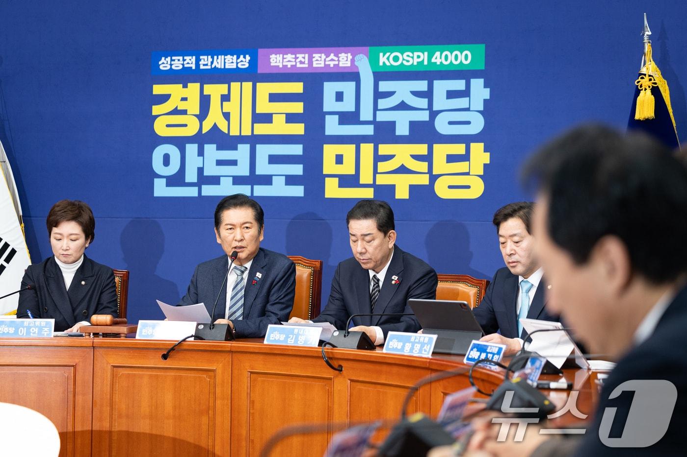 정청래 더불어민주당 대표가 19일 서울 여의도 국회에서 열린 최고위원회의에서 모두 발언을 하고 있다. 2025.12.19/뉴스1 ⓒ News1 유승관 기자