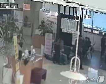 본문 이미지 - 현장 폐쇄회로(CC)TV(인천 서구 제공/뉴스1)