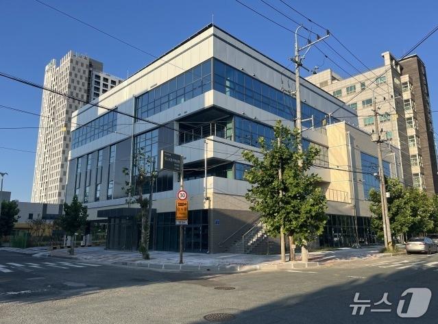 본문 이미지 - 건물 외부 전경.(부산시 제공. 재판매 및 DB금지)