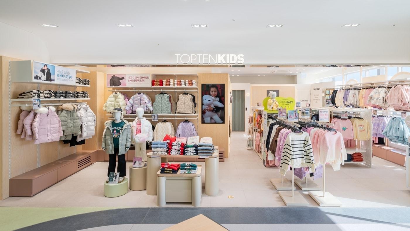 신성통상 탑텐키즈 신세계사이먼 여주 프리미엄 아울렛 매장.&#40;탑텐키즈제공&#41;