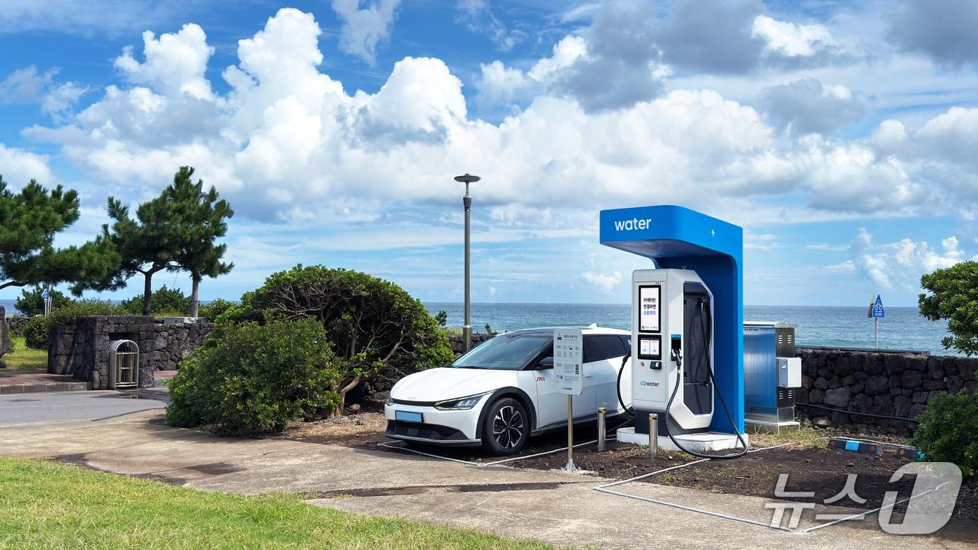 제주 해양수산연구원 수산종자연구센터에 마련된 전기차 급속 충전소 워터(브라이트에너지파트너스 제공)