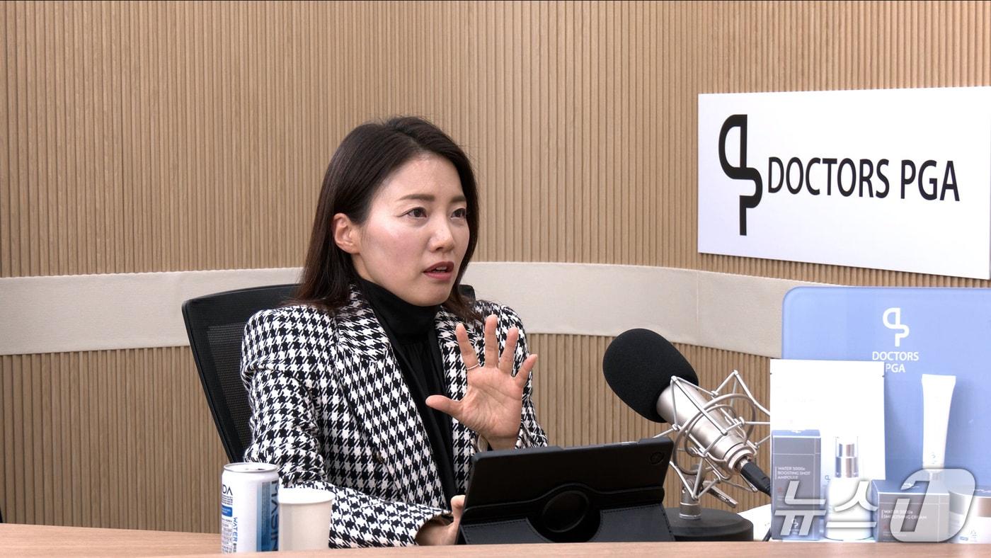 경민정 전 개혁신당 대변인이 2일 뉴스1TV &#39;팩트앤뷰&#39;에 출연해 질문에 답하고 있다.&#40;뉴스1TV &#39;팩트앤뷰&#39; 캡처&#41;