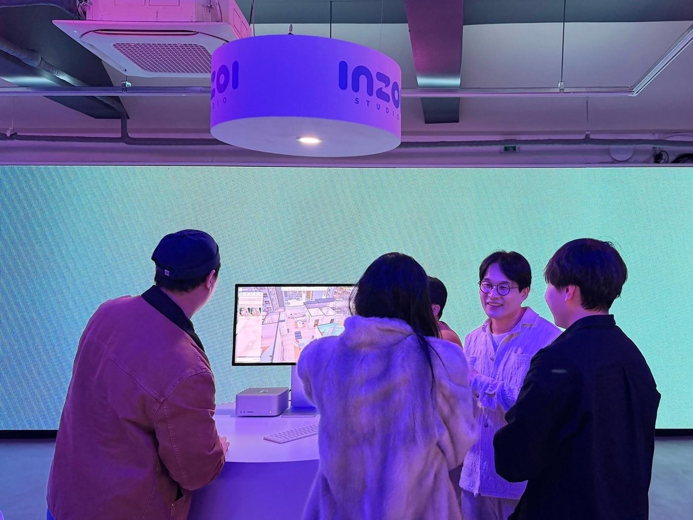 본문 이미지 - 크래프톤이 2일 &#39;애플 게임 쇼케이스&#39;에서 인조이&#40;inZOI&#41; 맥 버전을 선보였다.&#40;크래프톤 제공. 재판매 및 DB금지&#41;2025.12.2/뉴스1