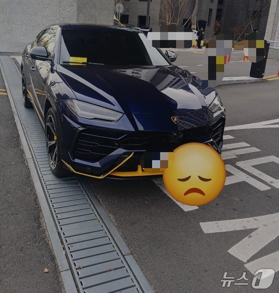 본문 이미지 - A 씨 차량. &#40;인타넷 커뮤니티 갈무리&#41; 2025.12.2/뉴스1