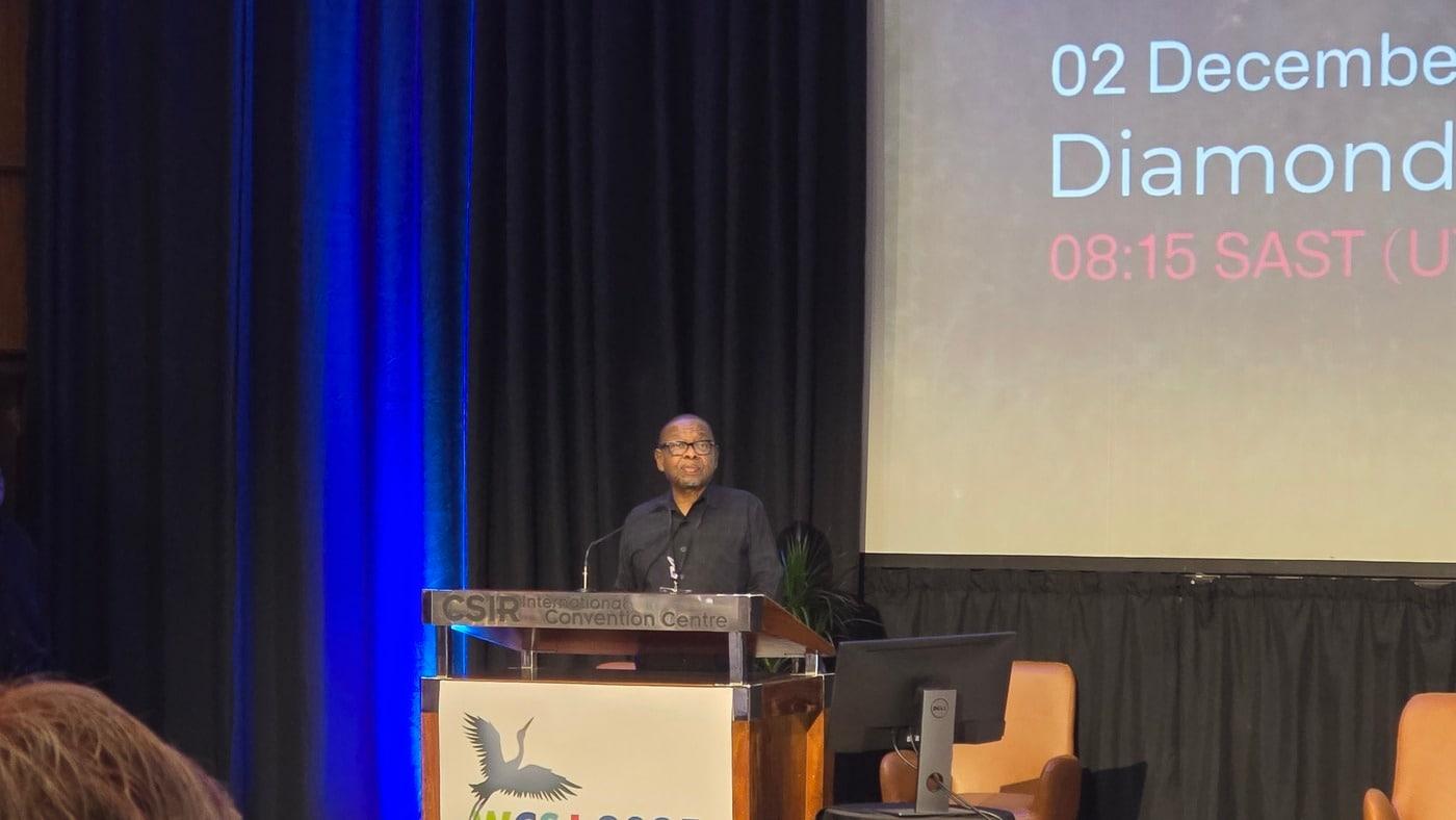 2일&#40;현지시각&#41; 블레이드 은지만데 남아프리카 공화국 과학기술혁신부 장관이 남아공 프리토리아서 열린 &#39;제13회 세계 과학기자대회&#40;WCSJ&#41;&#39; 개막식에 참석 후 개회사를 진행하는 모습./한국과학기자협회 공동취재단