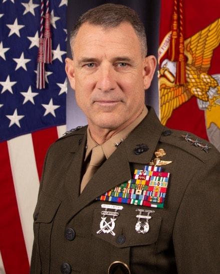 본문 이미지 - 프랜시스 L. 도너번 해병대 중장. (특수작전사령부 홈페이지)