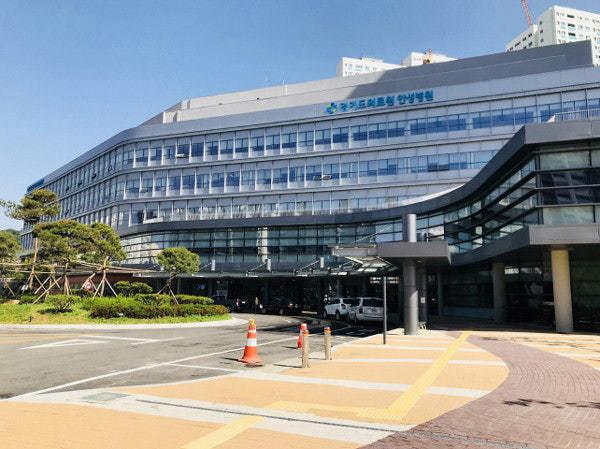 본문 이미지 - 경기도의료원 안성병원 전경. (제이엘케이 제공)