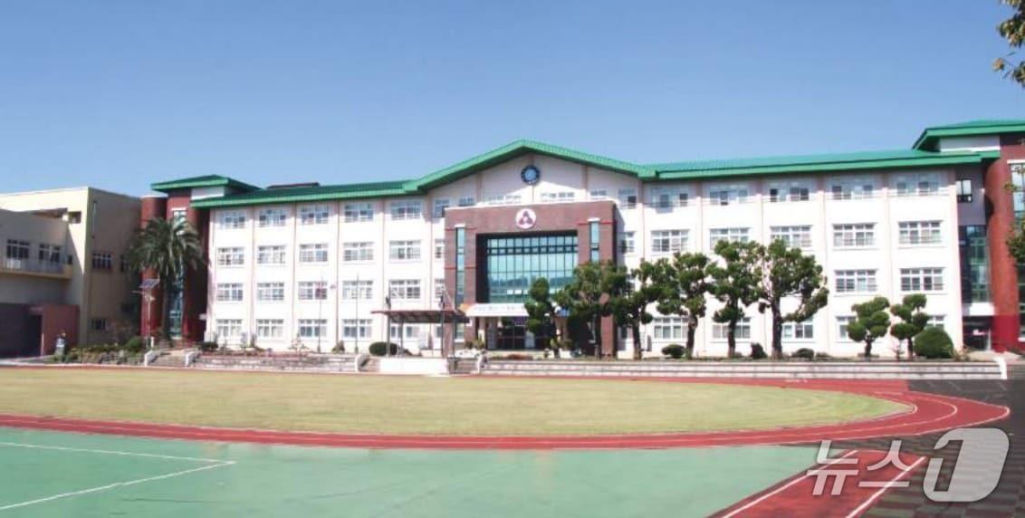 본문 이미지 - 제주여상 전경./뉴스1 