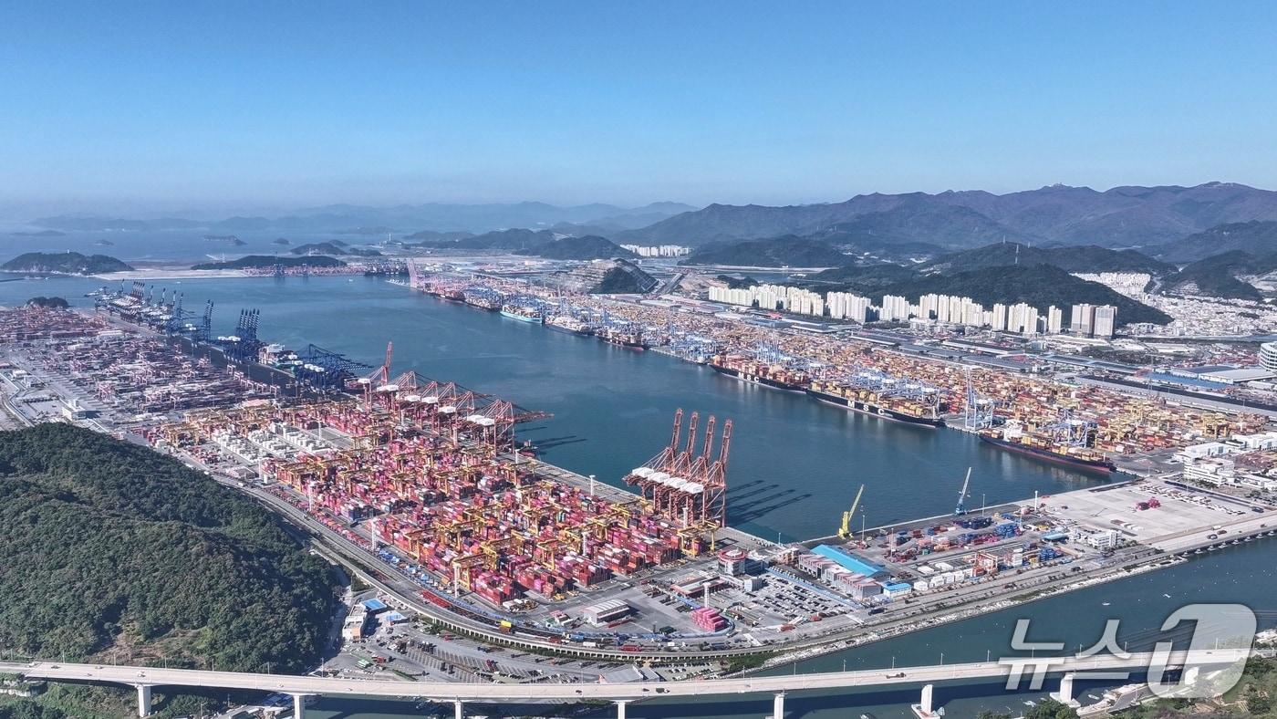 부산항 신항 4부두 전경 (부산항만공사 제공. 재판매 및 DB금지)