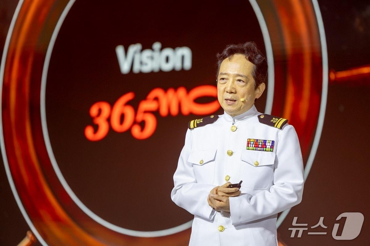 본문 이미지 - 지방흡입 특화 의료기관 365mc가 글로벌 메디컬 그룹으로 발돋움 할 수 있었던 원동력으로 '파트너십 강화'를 강조했다. 사진은 발표에 나선 김남철 365mc 대표이사.(365mc 제공)