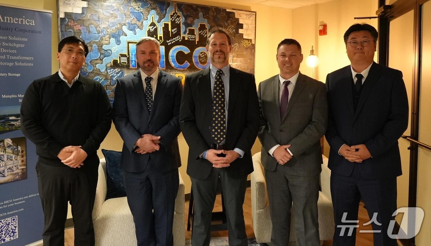 2025년 올해의 자랑스러운 효성인상 수상자 5인. 왼쪽부터 브랜든 김 PM, 알렉스 에버트 PL, 빈스 키오도 상무, 라이언 번스 PL, 김형규 PL(효성 제공)