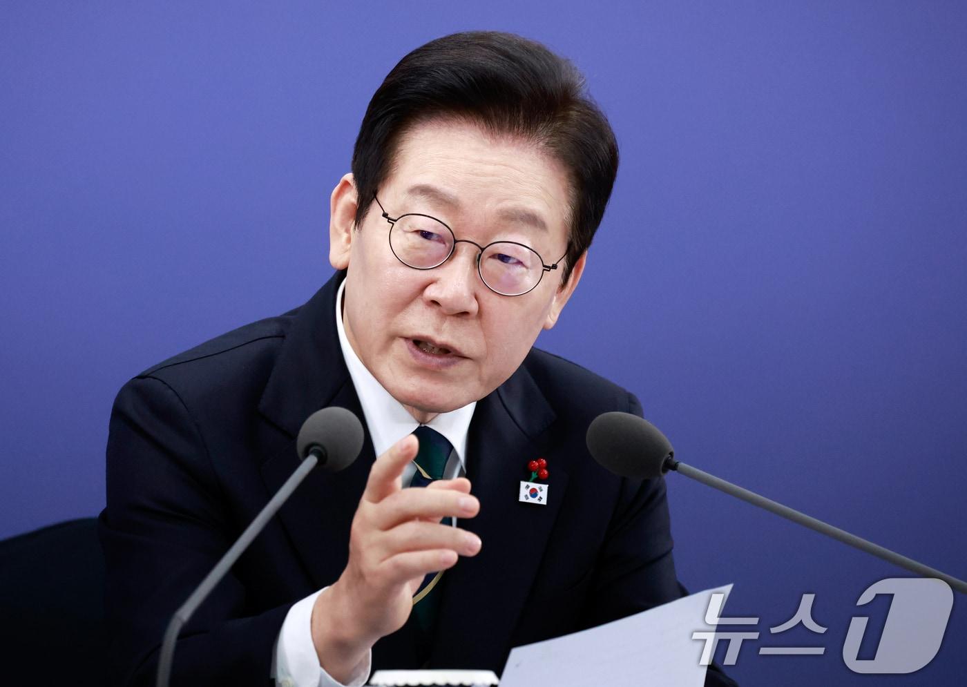 이재명 대통령이 23일 부산 동구 해양수산부 청사에서 열린 국무회의에서 발언하고 있다. (대통령실통신사진기자단) 2025.12.23/뉴스1 ⓒ News1 허경 기자