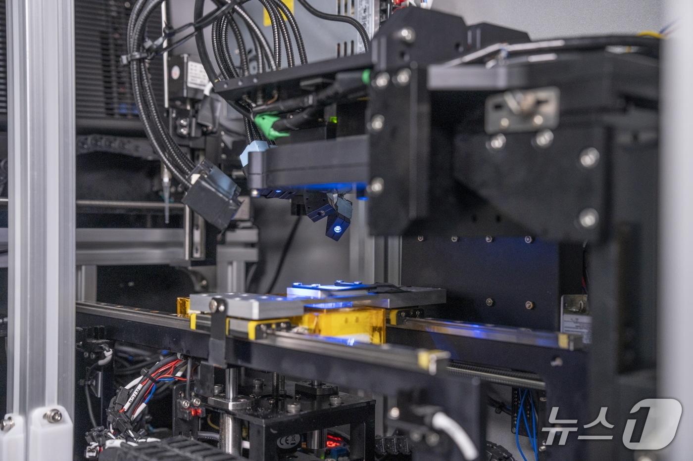 식중독균을 동시에 고감도로 진단하는 멀티 형광 센서(기계연 제공) /뉴스1