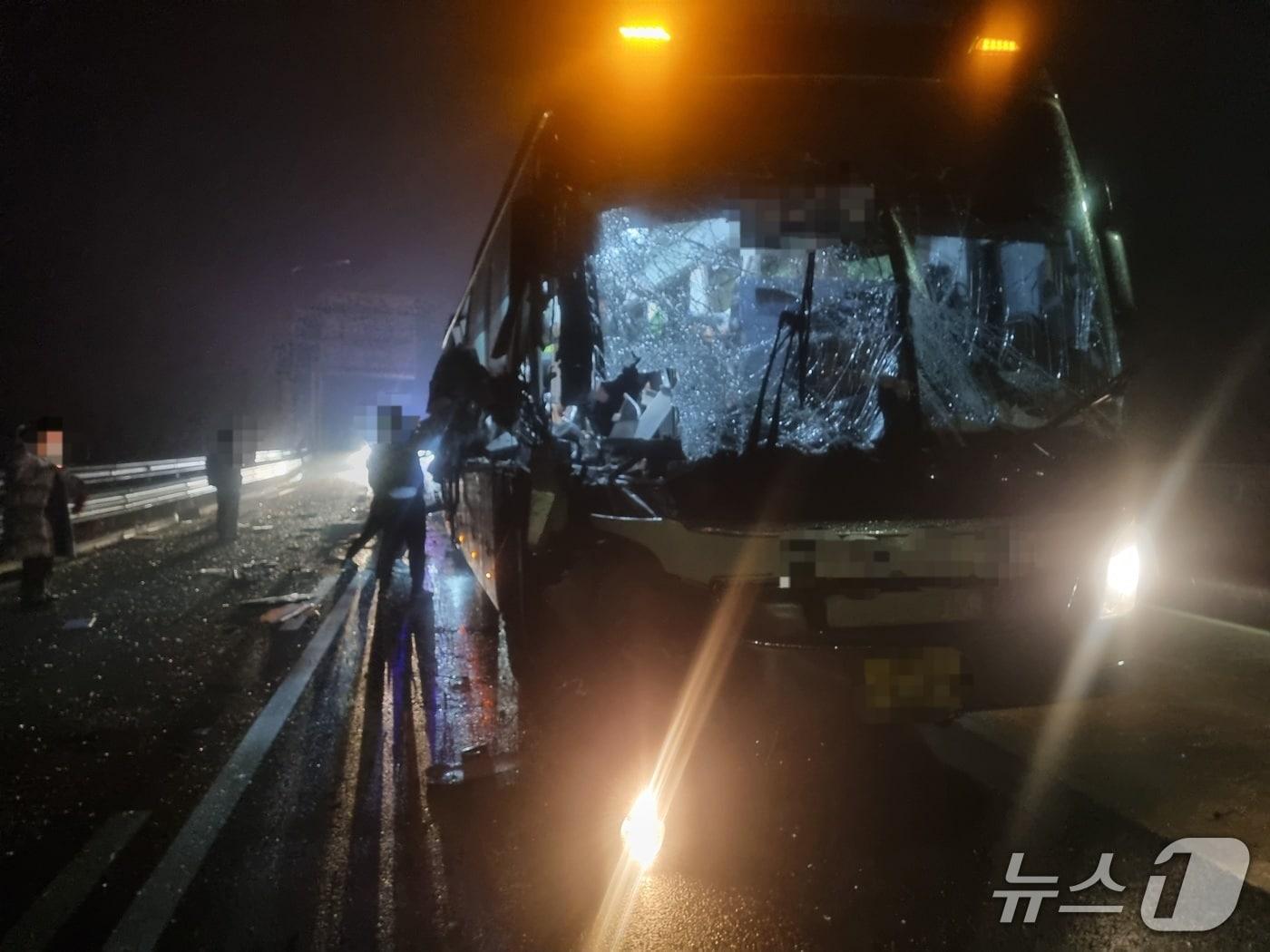 본문 이미지 - 사고 현장(독자 제공. 재판매 및 DB금지). 2025.12.24