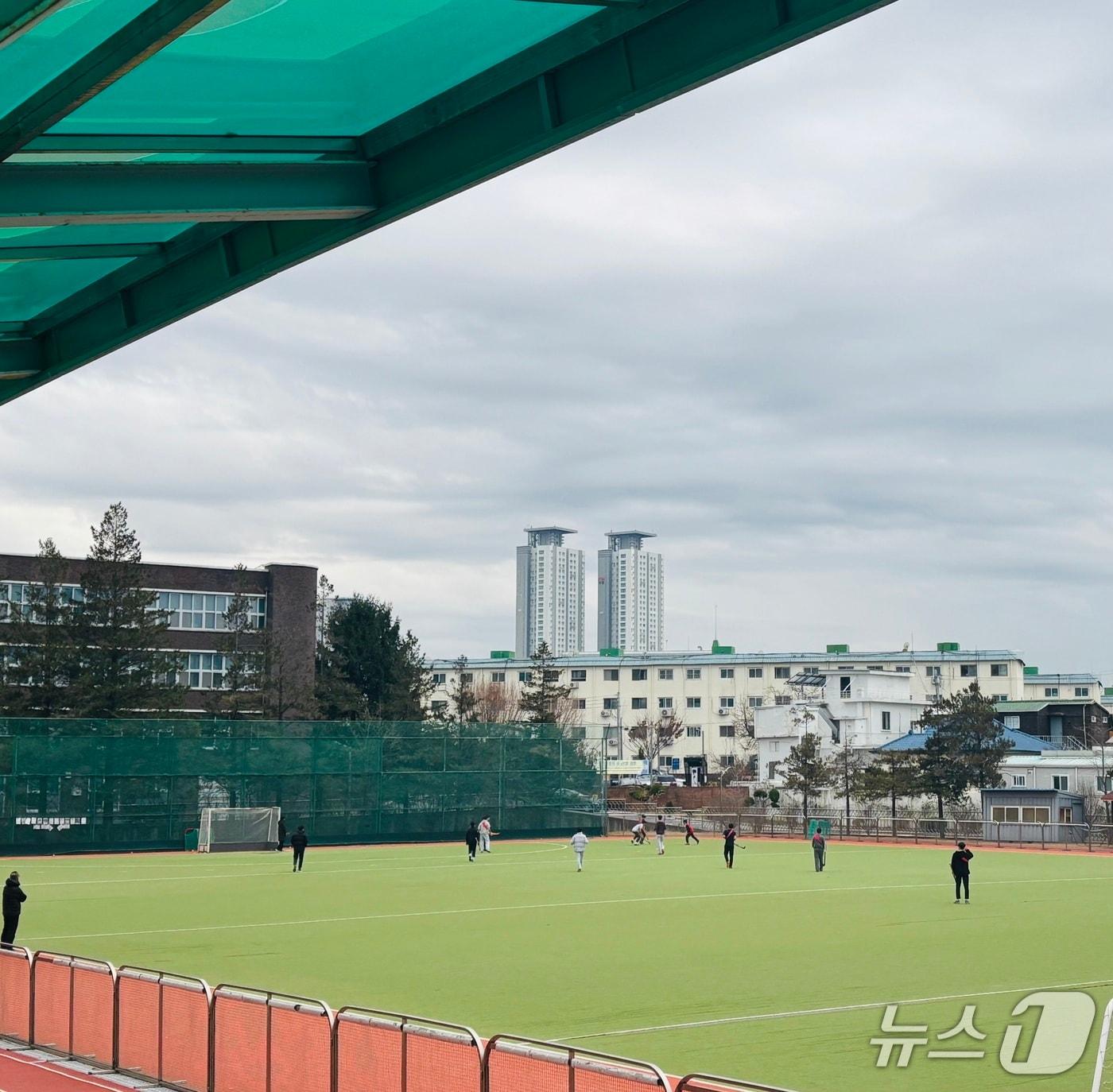본문 이미지 - 학교운동부 육성학교 운동장(대전시교육청 제공) /뉴스1