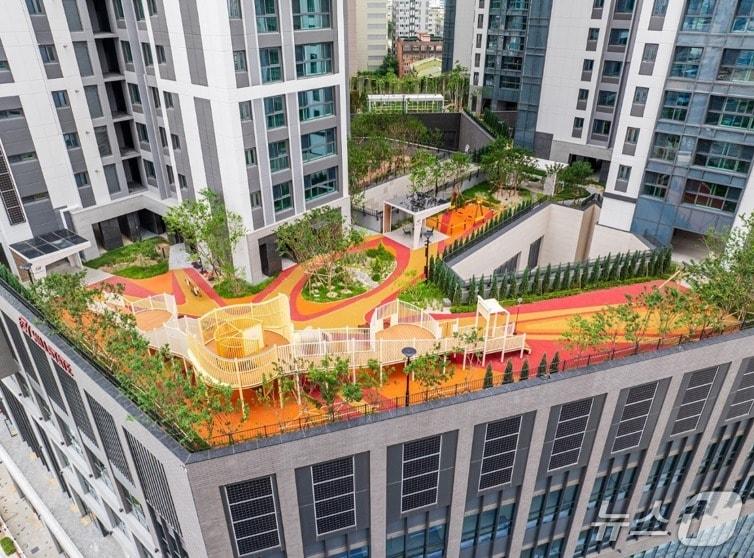 본문 이미지 -  힐스테이트 소사역 옥상 (현대엔지니어링 제공) 뉴스1 ⓒ News1 