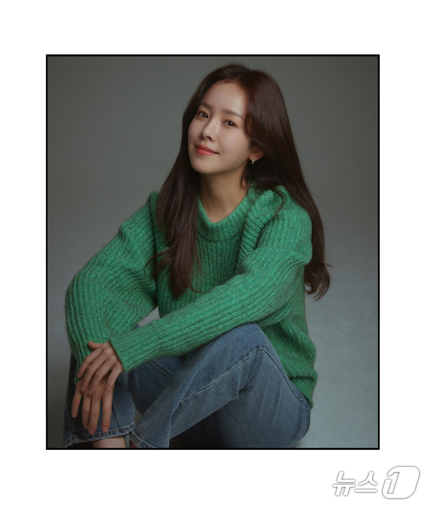 본문 이미지 - 배우 한지민(사진)이 서울대학교어린이병원에 1억 원을 후원하며 나눔을 실천했다.(BH엔터테인먼트, 서울대학교어린이병원 제공)