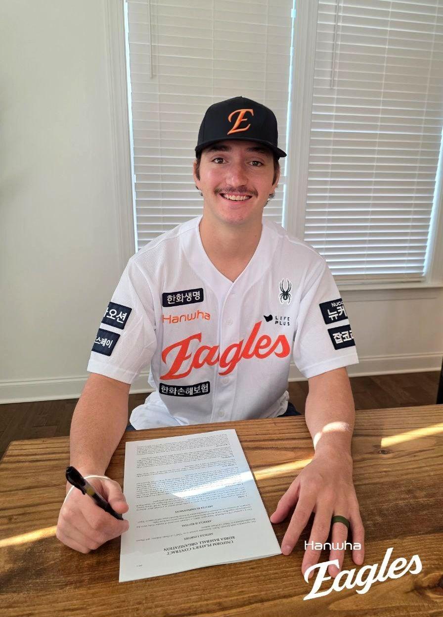 본문 이미지 - 한화 이글스의 새 외국인 투수 오웬 화이트. (한화 이글스 제공)