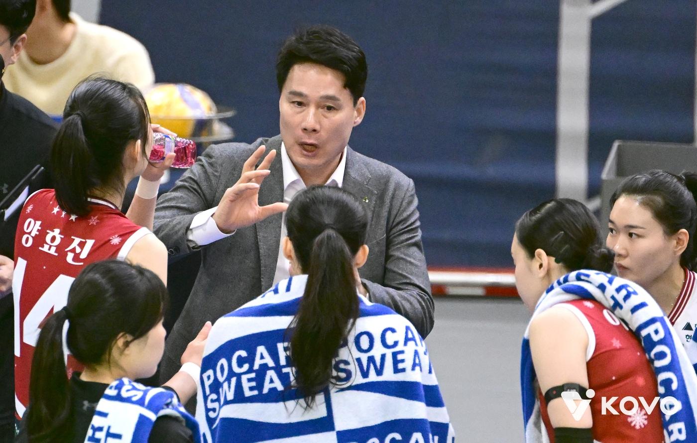 여자 프로배구 현대건설의 강성형 감독. (KOVO 제공)