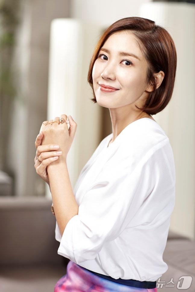 본문 이미지 -  배우 유호정 (SM엔터테인먼트 제공) 