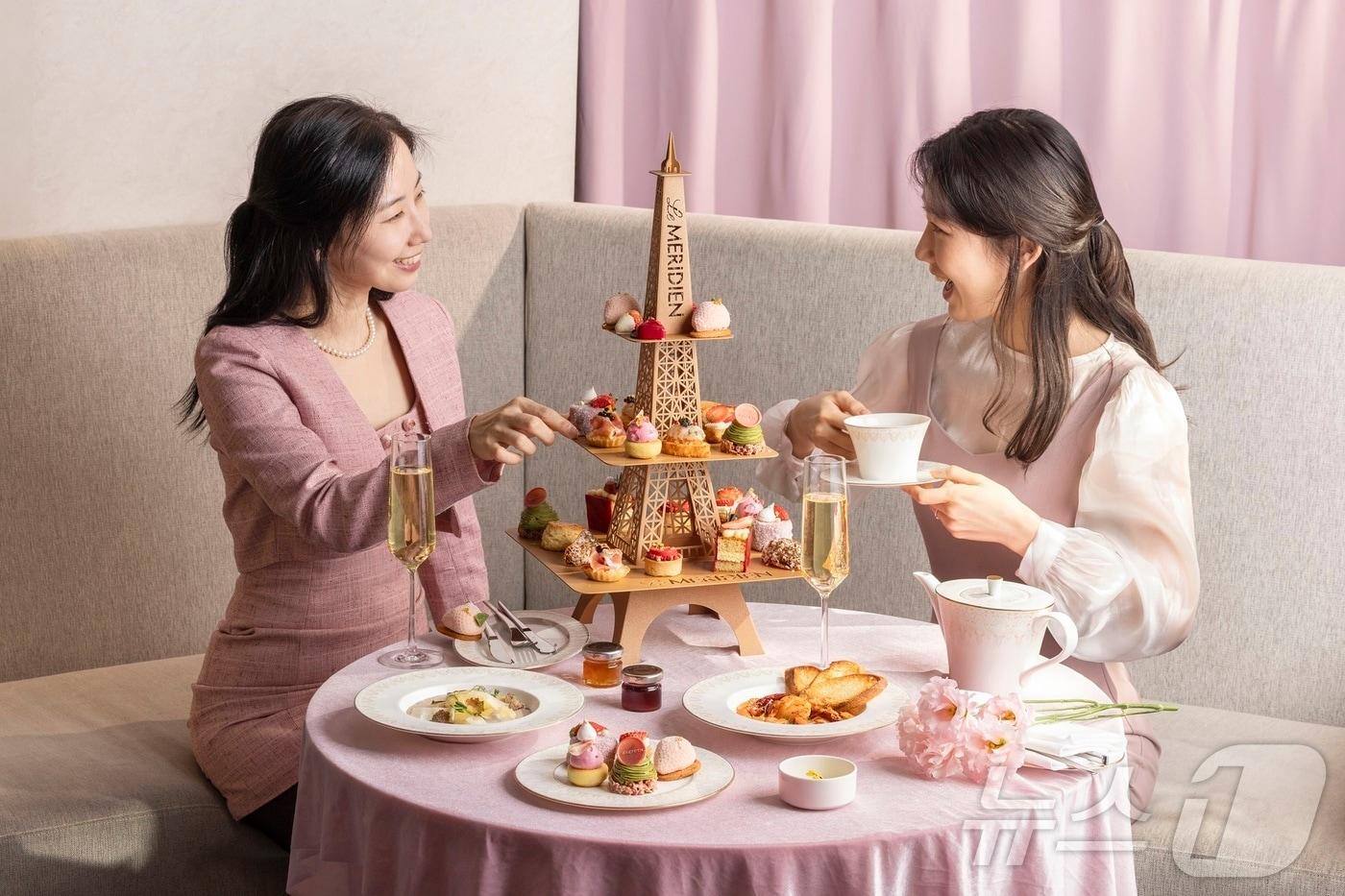 [르메르디앙 서울 명동] 르미에르_아베카모르 애프터눈 티 세트